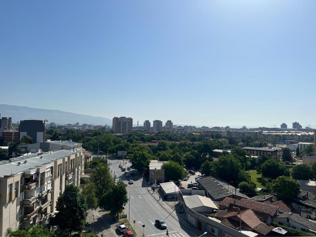 Vik Apartments Skopje Bagian luar foto